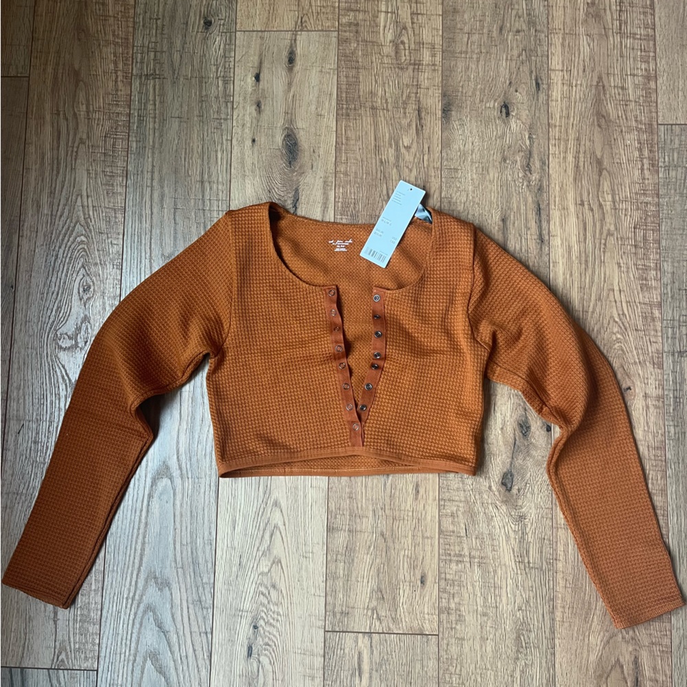 NWT Urban Crop Top